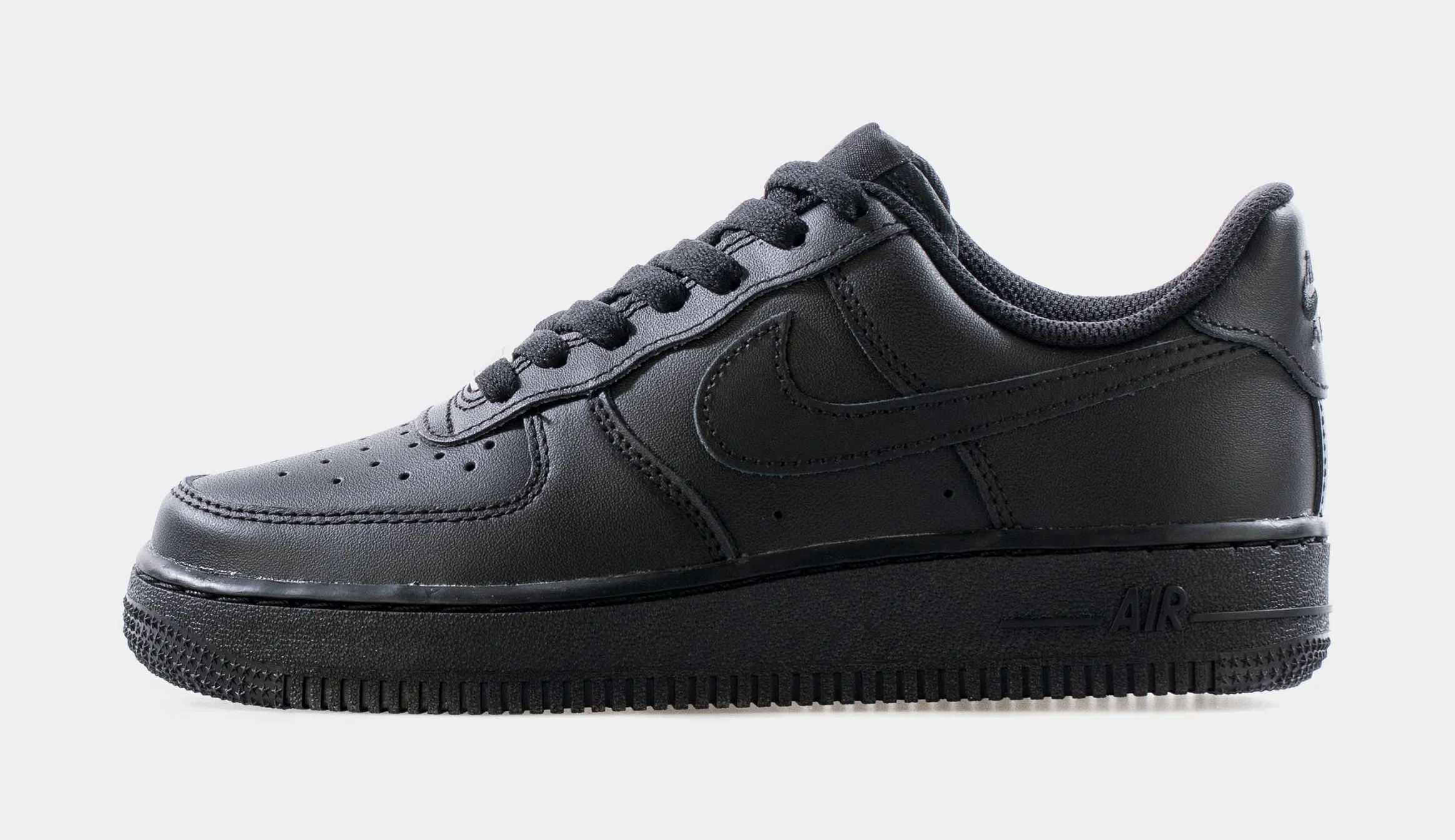 Air Force 1 07 Womens Lifestyle Shoes (Black)