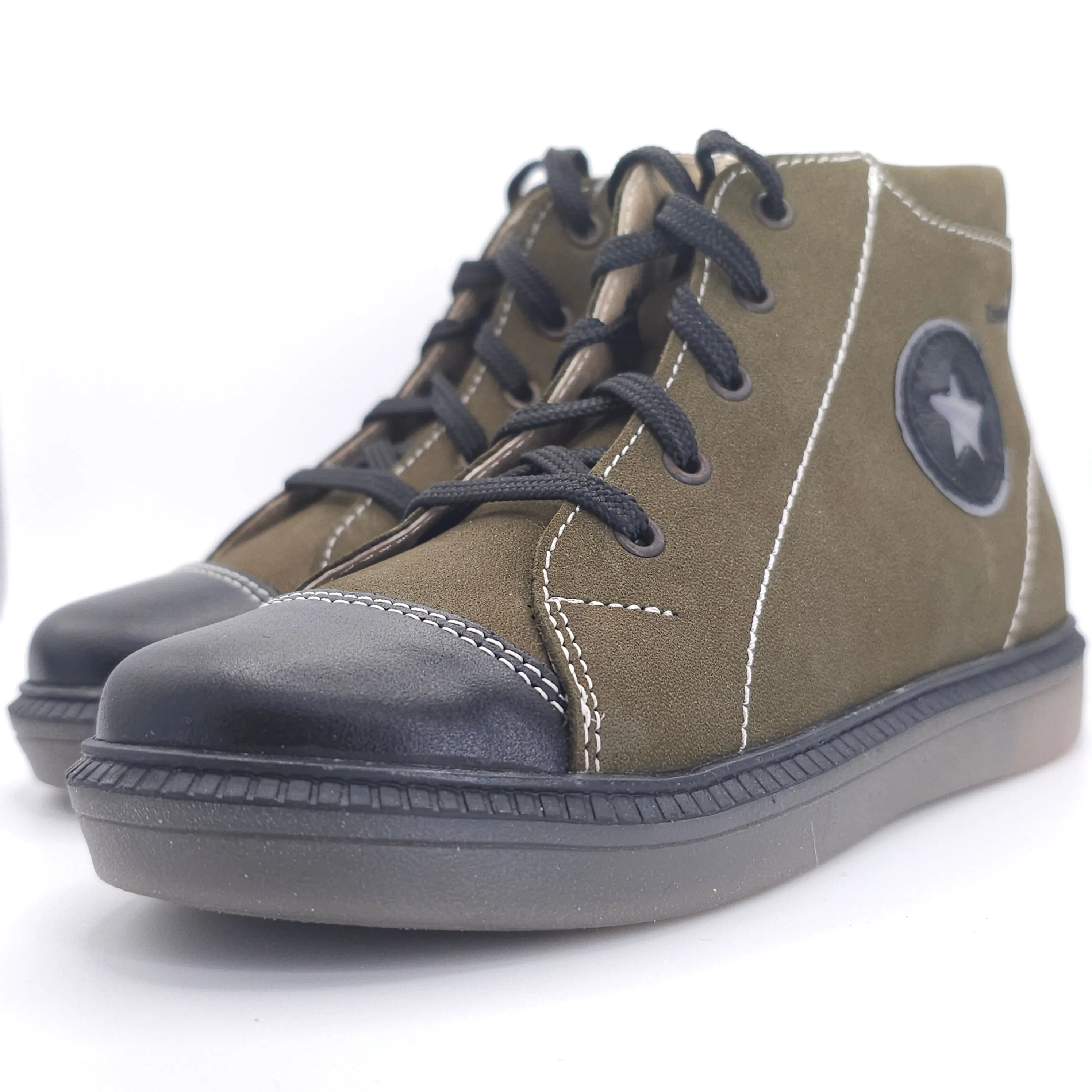 Boys Star Shoe In Olive