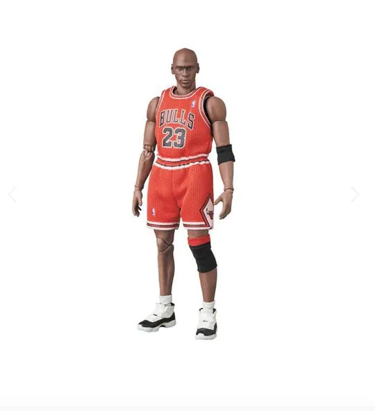 Medicom MAFEX #100 Michael Jordan Figure (Chicago Bulls)